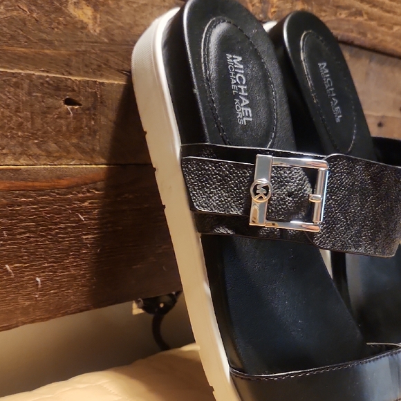 Michael Kors Black Double Strap Sandals - Picture 5 of 7